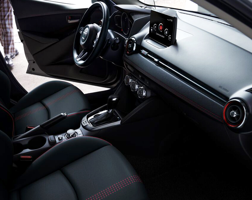 Diseño Interior de MAZDA 2 SPORT